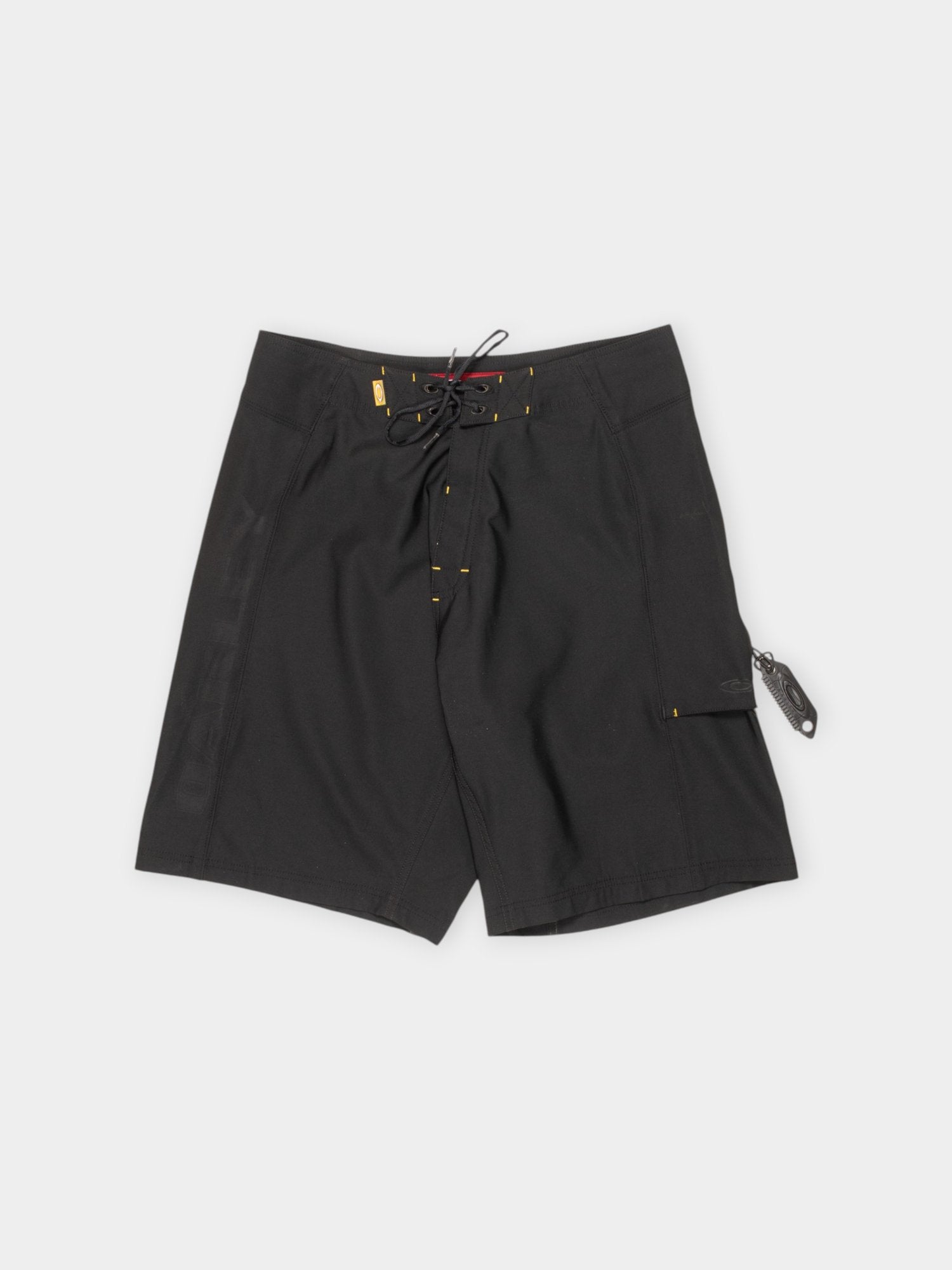 Y2K Oakley Boss Black Board Shorts 34W - The Thrift